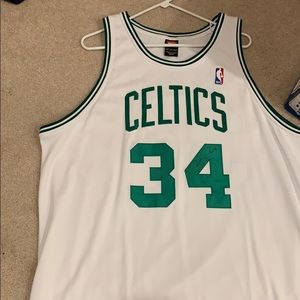 Paul Pierce autographed Celtics jersey